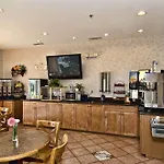 Best Western Club House Inn & Suites 