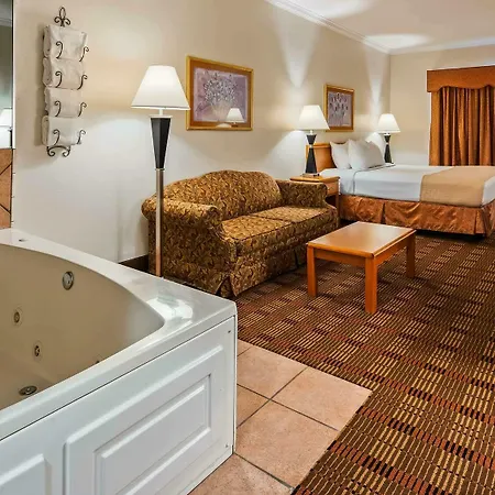 Best Western Clubhouse Inn & Suites Mineral Wells Exterior foto