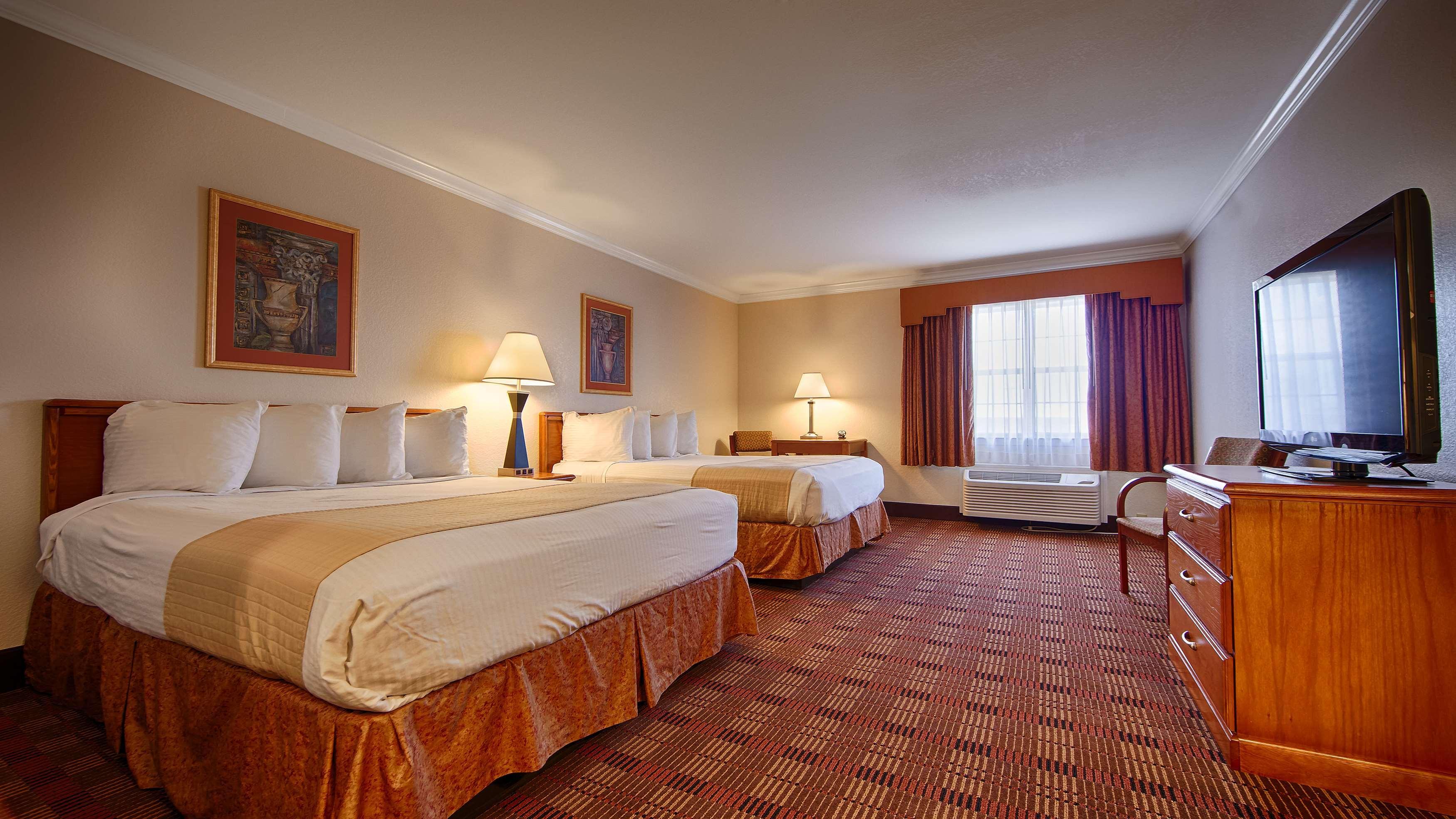Western Club House & Mineral Wells