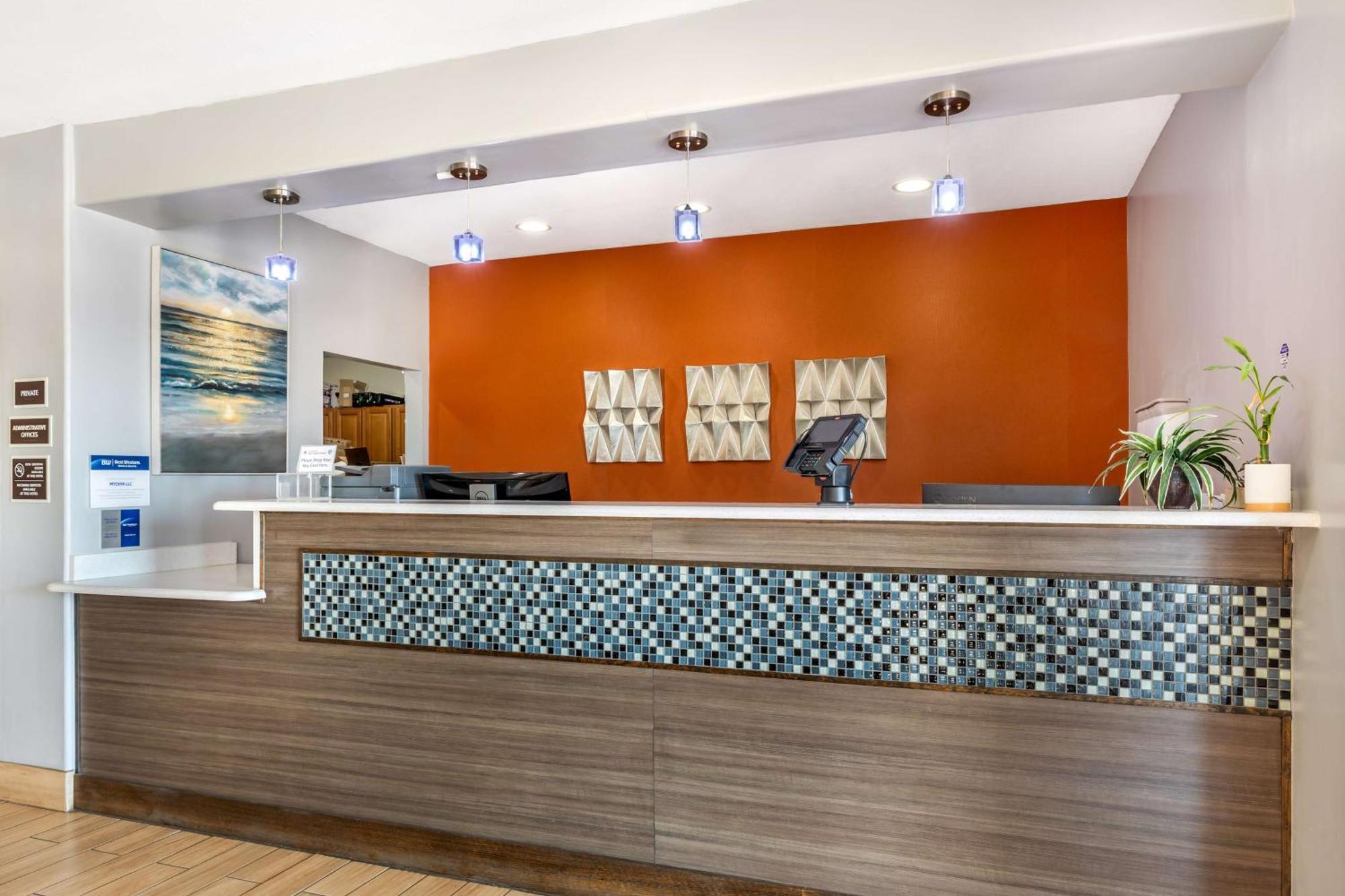 Western Club House & 3* Mineral Wells